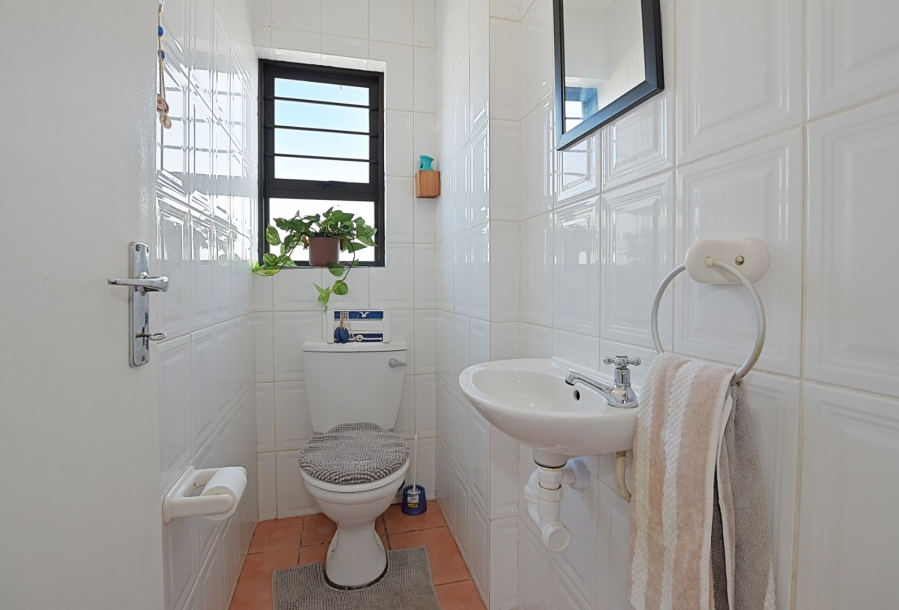 2 Bedroom Property for Sale in Parklands Western Cape